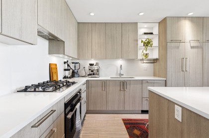 Photo 4 at 303 - 707 E 3rd Street, Queensbury, North Vancouver