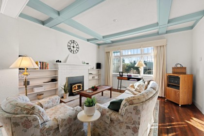 Photo 7 at 1376 11th Street, Sentinel Hill, West Vancouver