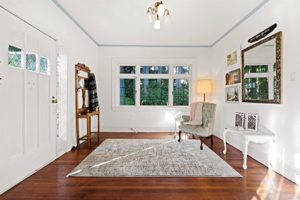 Photo 4 at 1376 11th Street, Sentinel Hill, West Vancouver