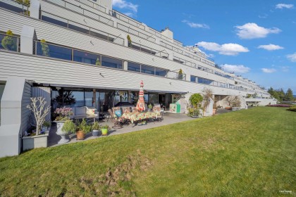 Photo 11 at 11 - 2238 Folkestone Way, Panorama Village, West Vancouver