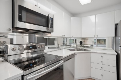 Photo 13 at 2208 - 1166 Melville Street, Coal Harbour, Vancouver West