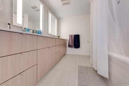 Photo 12 at 1507 - 1788 Columbia Street, False Creek, Vancouver West