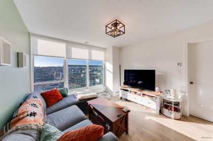 Photo 3 at 1507 - 1788 Columbia Street, False Creek, Vancouver West