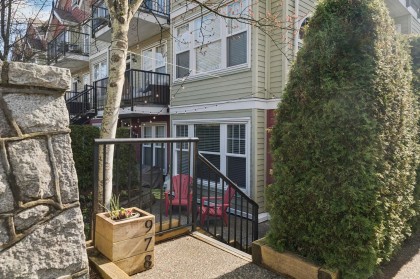 Photo 4 at 978 W 16th Avenue, Cambie, Vancouver West