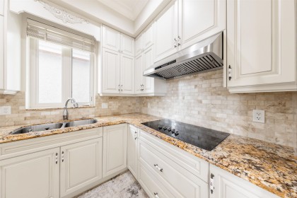 Photo 16 at 172 W 46th Avenue, Oakridge VW, Vancouver West