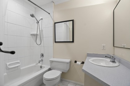 Photo 23 at 4 - 3301 W 16th Avenue, Kitsilano, Vancouver West