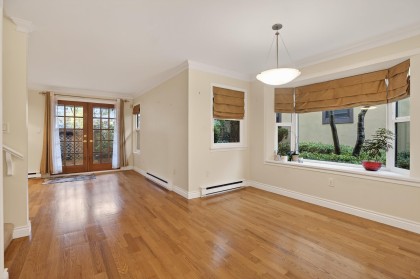 Photo 8 at 4 - 3301 W 16th Avenue, Kitsilano, Vancouver West