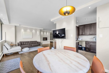 Photo 16 at 905 - 555 13th Street, Ambleside, West Vancouver