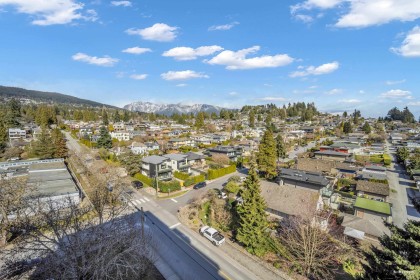 Photo 26 at 905 - 555 13th Street, Ambleside, West Vancouver