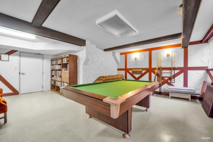 Photo 35 at 905 - 555 13th Street, Ambleside, West Vancouver