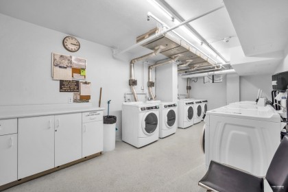 Photo 31 at 905 - 555 13th Street, Ambleside, West Vancouver
