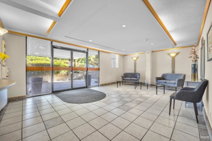Photo 4 at 905 - 555 13th Street, Ambleside, West Vancouver