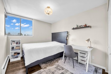 Photo 21 at 905 - 555 13th Street, Ambleside, West Vancouver