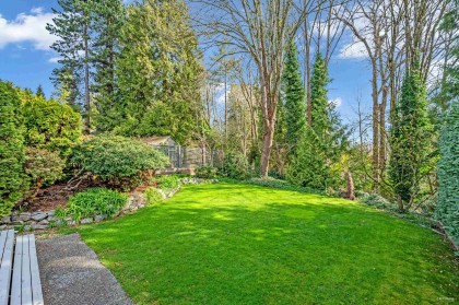 Photo 5 at 1006 Sinclair Street, Ambleside, West Vancouver