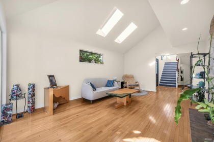 Photo 9 at 1006 Sinclair Street, Ambleside, West Vancouver