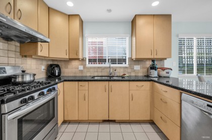 Photo 19 at 1006 Sinclair Street, Ambleside, West Vancouver