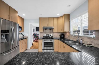 Photo 21 at 1006 Sinclair Street, Ambleside, West Vancouver