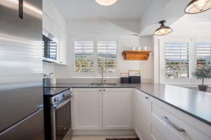 Photo 16 at 408 - 150 24th Street, Dundarave, West Vancouver