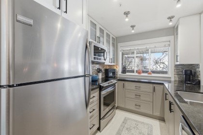 Photo 12 at W206 - 639 W 14th Avenue, Fairview VW, Vancouver West