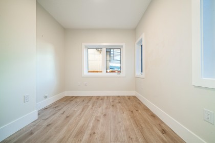 Photo 10 at 970 Park Drive, Marpole, Vancouver West