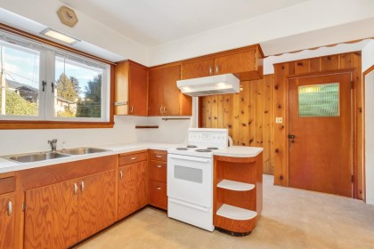 Photo 13 at 4386 Erwin Drive, Cypress, West Vancouver