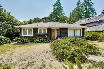 Photo 1 at 4386 Erwin Drive, Cypress, West Vancouver