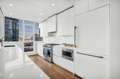 Photo 13 at 3403 - 1189 Melville Street, Coal Harbour, Vancouver West