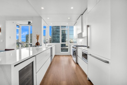 Photo 12 at 3403 - 1189 Melville Street, Coal Harbour, Vancouver West