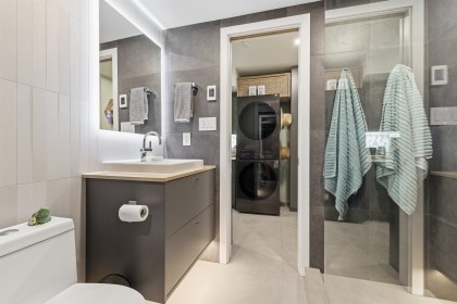 Photo 16 at 104 - 828 W 14th Avenue, Fairview VW, Vancouver West