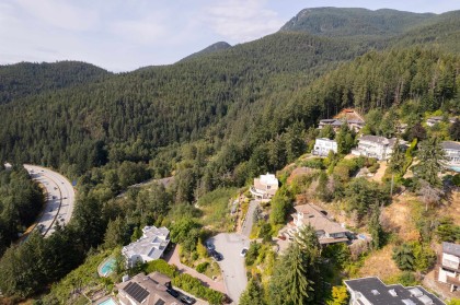 Photo 12 at 4783 Westwood Place, Cypress Park Estates, West Vancouver