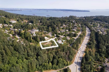 Photo 9 at 4783 Westwood Place, Cypress Park Estates, West Vancouver