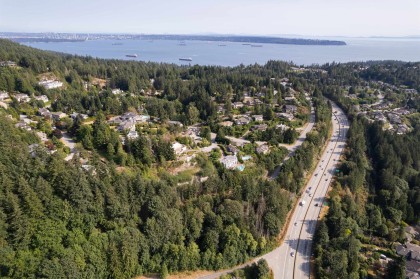 Photo 10 at 4783 Westwood Place, Cypress Park Estates, West Vancouver