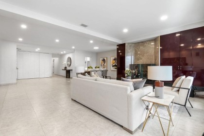 Photo 10 at 401 - 2015 Beach Avenue, West End VW, Vancouver West