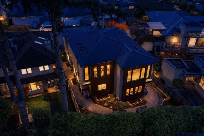 Photo 2 at 2380 Marine Drive, Dundarave, West Vancouver
