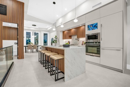 Photo 5 at 2380 Marine Drive, Dundarave, West Vancouver