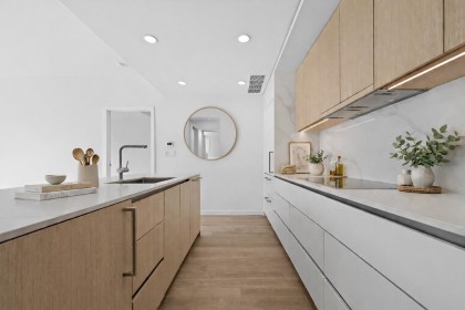 Photo 6 at 202 - 3963 Uplands Way, Cypress Park Estates, West Vancouver