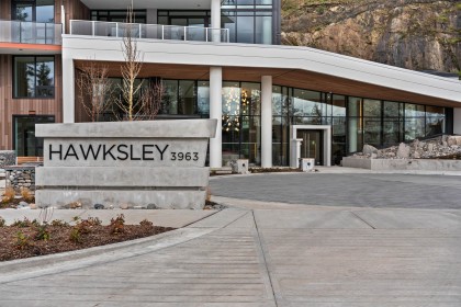 Photo 1 at 202 - 3963 Uplands Way, Cypress Park Estates, West Vancouver