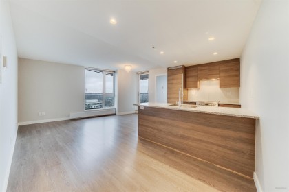 Photo 2 at 3207 - 488 Sw Marine Drive, Marpole, Vancouver West