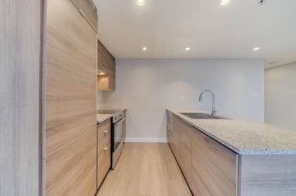 Photo 7 at 3207 - 488 Sw Marine Drive, Marpole, Vancouver West