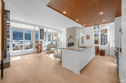 Photo 9 at 203 - 6697 Nelson Avenue, Horseshoe Bay WV, West Vancouver