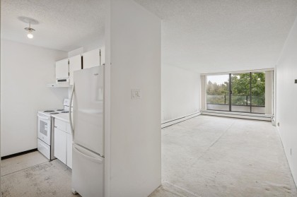 Photo 12 at 301 - 1995 Beach Avenue, West End VW, Vancouver West