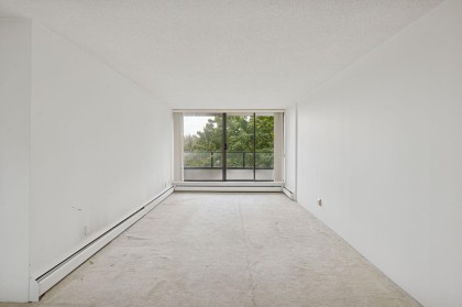 Photo 3 at 301 - 1995 Beach Avenue, West End VW, Vancouver West