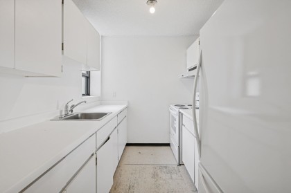 Photo 10 at 301 - 1995 Beach Avenue, West End VW, Vancouver West