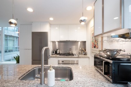 Photo 22 at 406 - 1133 Homer Street, Yaletown, Vancouver West