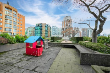 Photo 33 at 406 - 1133 Homer Street, Yaletown, Vancouver West