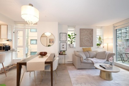 Photo 4 at 406 - 1133 Homer Street, Yaletown, Vancouver West