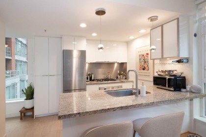 Photo 21 at 406 - 1133 Homer Street, Yaletown, Vancouver West