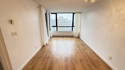 Photo 3 at 3008 - 909 Mainland Street, Yaletown, Vancouver West