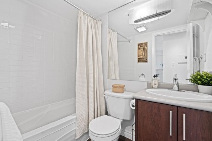 Photo 18 at 305 - 2330 Maple Street, Kitsilano, Vancouver West