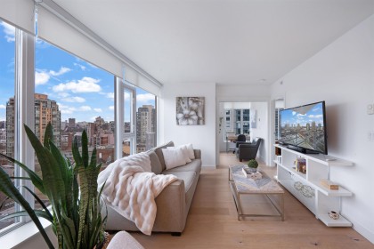 Photo 7 at 1305 - 1133 Homer Street, Yaletown, Vancouver West